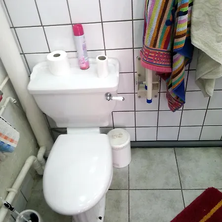 Brise Fraiche De La Montagne-piscine Et Jacuzzi-appartement Au Rez-de-chaussee Apartman *