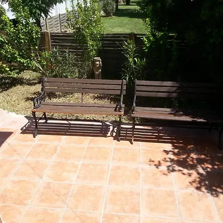 Brise Fraiche De La Montagne-piscine Et Jacuzzi-appartement Au Rez-de-chaussee Apartamento